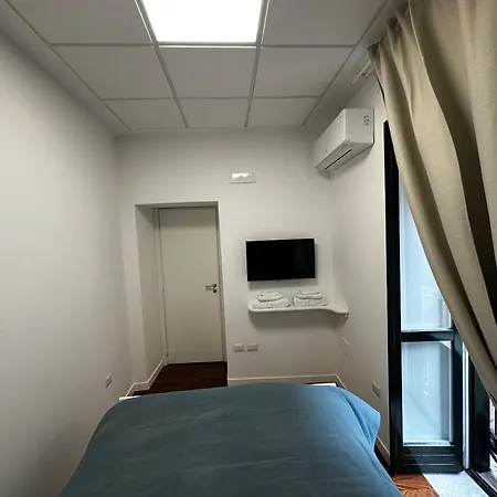 Salerno Casa Vacanze Apartament *